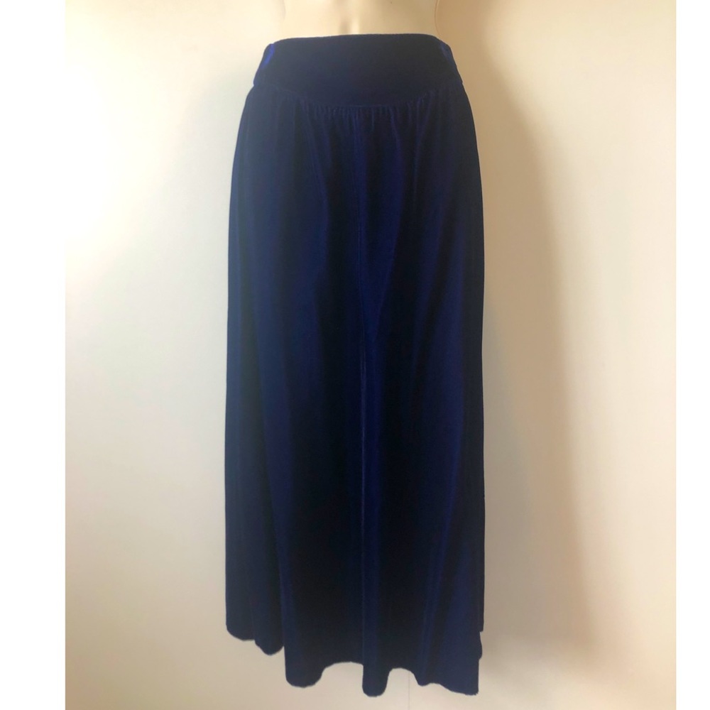 Gorgeous blue velvet Gunne Sax Skirt